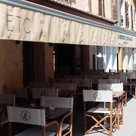 Hotel Du Lyonnais 2*